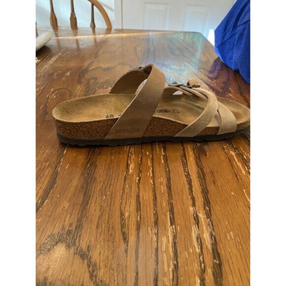 Birkenstock Women's Size 40 Sandals Cross-Strap Buckle Closure Tan Suede - Picture 8 of 8